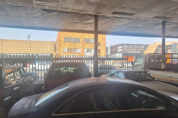 A prime car dealership measuring, 1600sqm is to let immediately in the Benoni CBD. The ...
