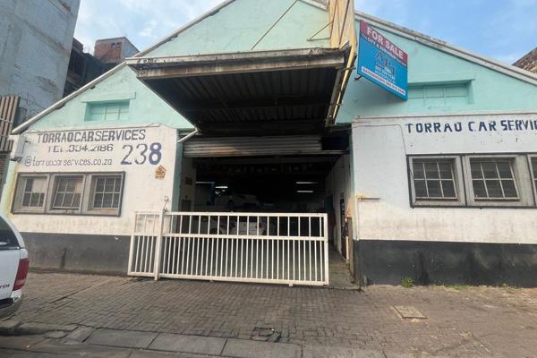 Business property in prime street, near maboneng precinct. Offering 1 office, 1 ...