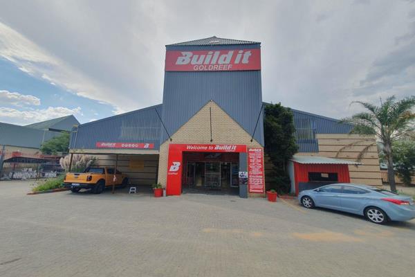 An immaculate 1690 sqm warehouse with excellent highway frontage and signage ...