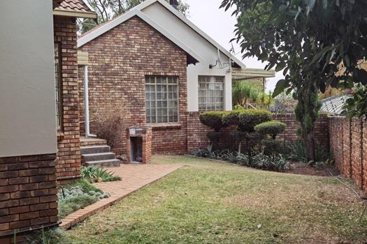 3 Bedroom House for sale in Monument Park