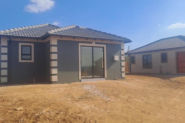 NEW DEVELOPMENTS for sale in WINDMILL PARK, BOKSBURG.

Full Tittle Stands.

Prices From R720000 upwards.

Garage not ...