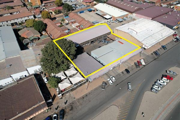 Erf Size: +/- 2 089 sqm | GLA: +/- 1 574 sqm + Carport | Present rental income: +/- R ...