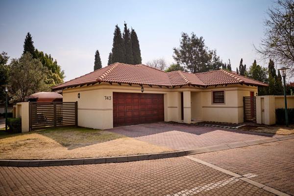 This neat single level Tuscan home found within one of Midrand&#39;s most sought after ...