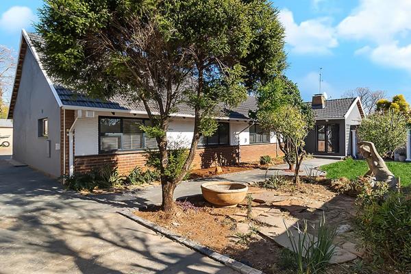 Welcome to this beautifully remodeled family home nestled in the sought-after suburb of Northcliff. Boasting an array of amenities and ...