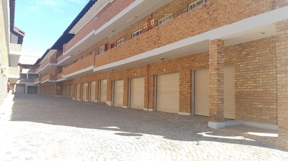 3 Bedroom Apartment / flat for sale in Rustenburg Central - P24-114754452