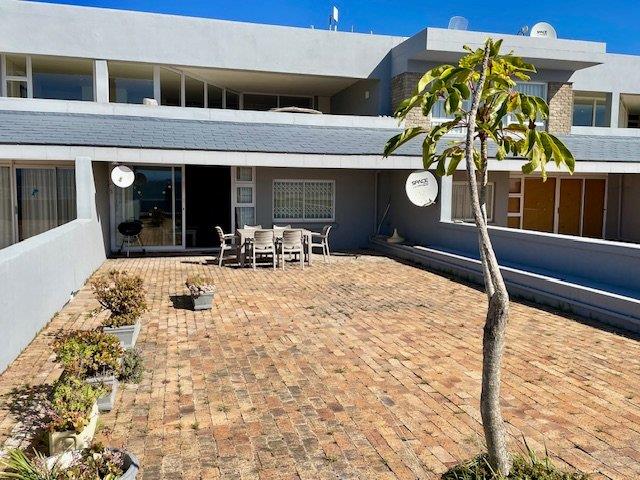 Photo of 2 Bedroom Apartment / flat to rent in Plettenberg Bay Central