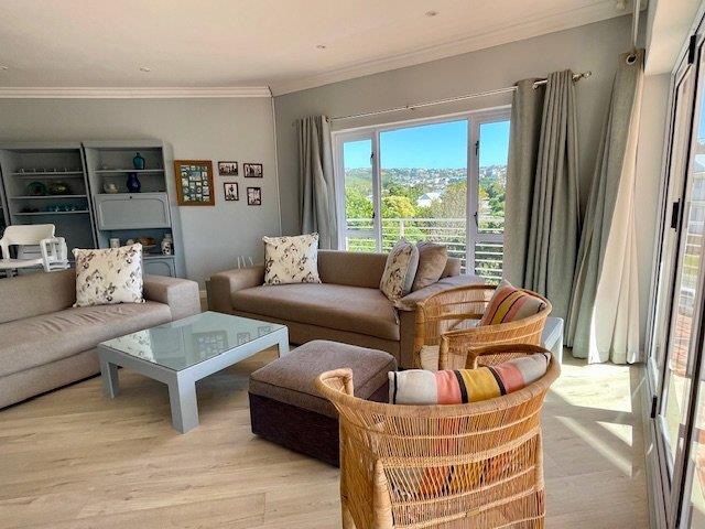 Photo of 4 Bedroom House to rent in Plettenberg Bay Central