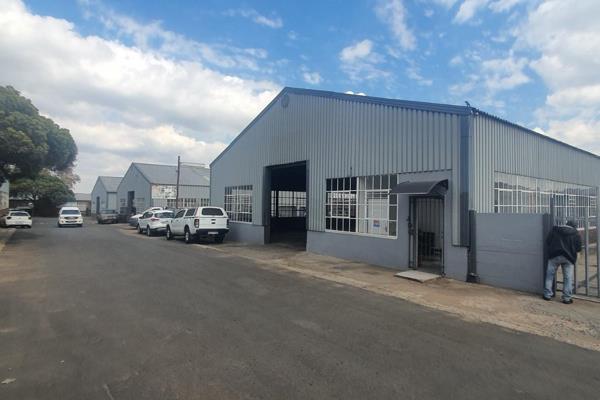 The unit is situated in a secure industrial park, spanning 366 sqm and comprising two ...