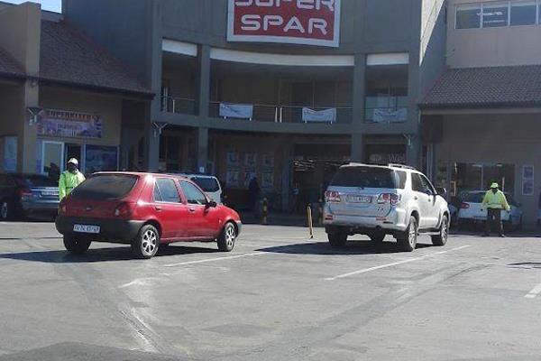 Lyndhurst Square is a centrally located Shopping Centre at the corner of Drone and Pretoria Road. Anchor Tenant is SPAR. 24-hour ...