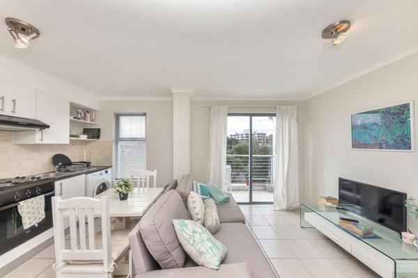 This modern one bedroom apartment could not be more ideal for a young professional or ...