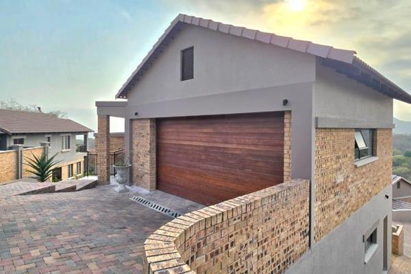 Beautiful 3-bedroom, 3.5-bathroom home in Sekelbos Estate, Sonheuwel, Nelspruit. Located in the peaceful suburb of Sonheuwel ...