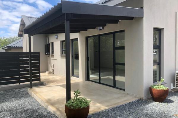 2-bed 2-bath house in Zandspruit Valley to rent

Discover the perfect blend of comfort and convenience with this newly built 2-bedroom ...