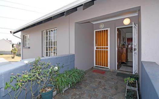 2 Bedroom Townhouse for sale in Eden Glen