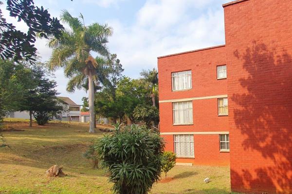 This 2-bedroom unit is a great find!
The unit is situated in a lovely area of Empangeni ...