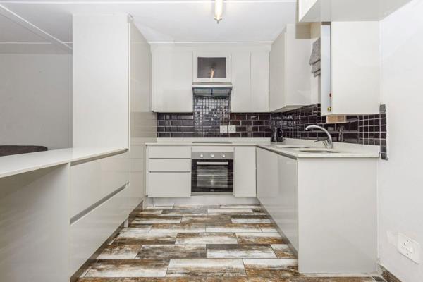 View by Appointment: The perfect home for a first time buyer. It&#39;s in perfect condition and ready for you just to move in. 
It has ...