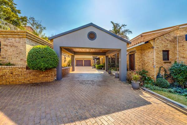 Welcome to your dream home situated in highly sought-after suburb of Waterkloof Ridge, this low-maintenance face brick home offers a ...