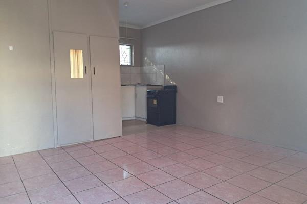 Looking for a lock-up and go in the heart of Annadale? Look no further.

This bachelor unit is available for occupation from the 9th ...