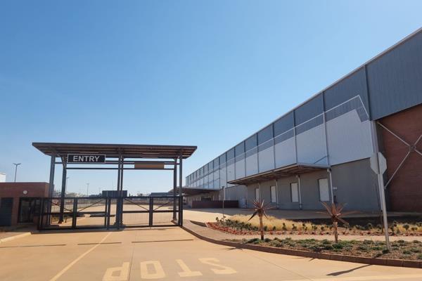 11,289 SQM Brand New Warehouse Facility To Let in Louwlardia
Louwlardia Logistics Park

Experience state-of-the-art industrial ...