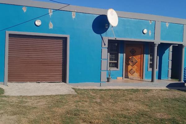 Presenting this lovely 2 bedroom house for sale in Bhongweni Location.

This lovely house consist of 2 spacious bedrooms, 2 ...