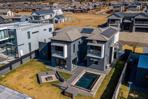 This home in Six Fountains Residential Estate is all about modern luxury. It features five en-suite bedrooms, spacious living areas and ...