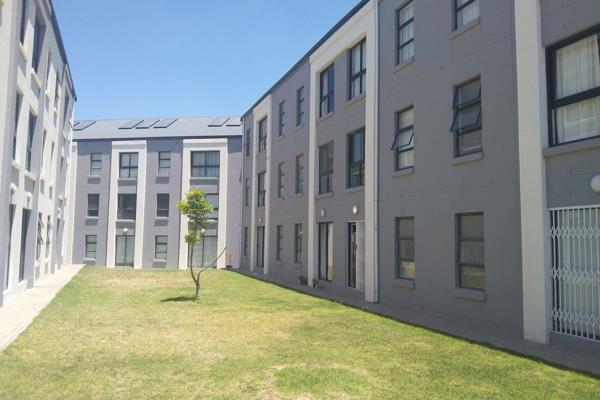 This 2-bedroom ground floor apartment is situated in a popular area, providing easy access to Stellenbosch, Kuilsriver, and Eerste ...