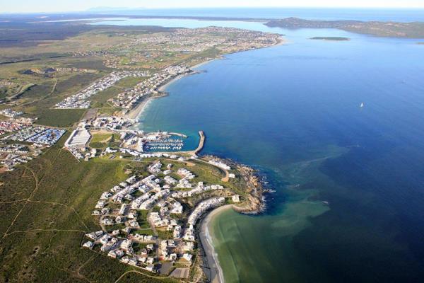 Discover the ideal plot in Langebaan&#39;s prestige Country Club area in a quiet cul de sac with stunning sea views, perfect for ...