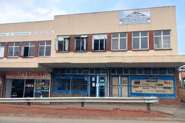 Perfect for who wishes to rent  both shops(2)
Butchery business 
Wonderful business opportunity in Central Verulam 
Rental R45 000 per ...