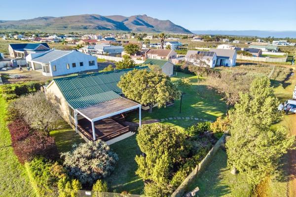 Charming Country Cottage

Discover the charm of this delightful 2.5-bedroom country ...