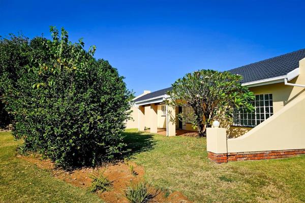 The village has a peaceful atmosphere with lots of garden space between units, ideally situated with easy access to main roads and all ...