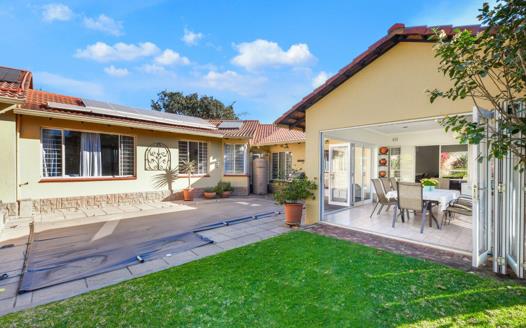 4 Bedroom House for sale in Fourways