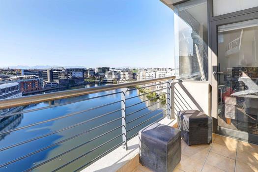 2 Bedroom Apartment / Flat for sale in Tyger Waterfront