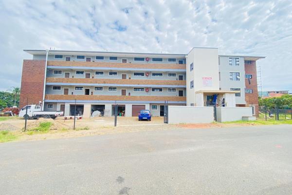 Welcome to this newly developed 2-bedroom apartment available for rent in the Bluff Area, Fynnland. Ideally situated in close proximity ...