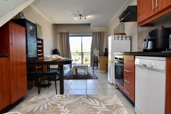 1 Bedroom, 1 Bathroom (en-suite), Lounge, Kitchen (Open Plan), Balcony, Fenced, Access ...