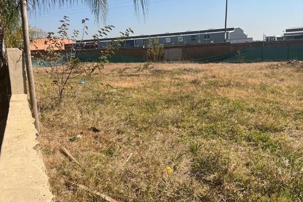 this property exemplifies the perfect opportunity to build your dream home. based in a secure estate in Pretoria east, being one of few ...