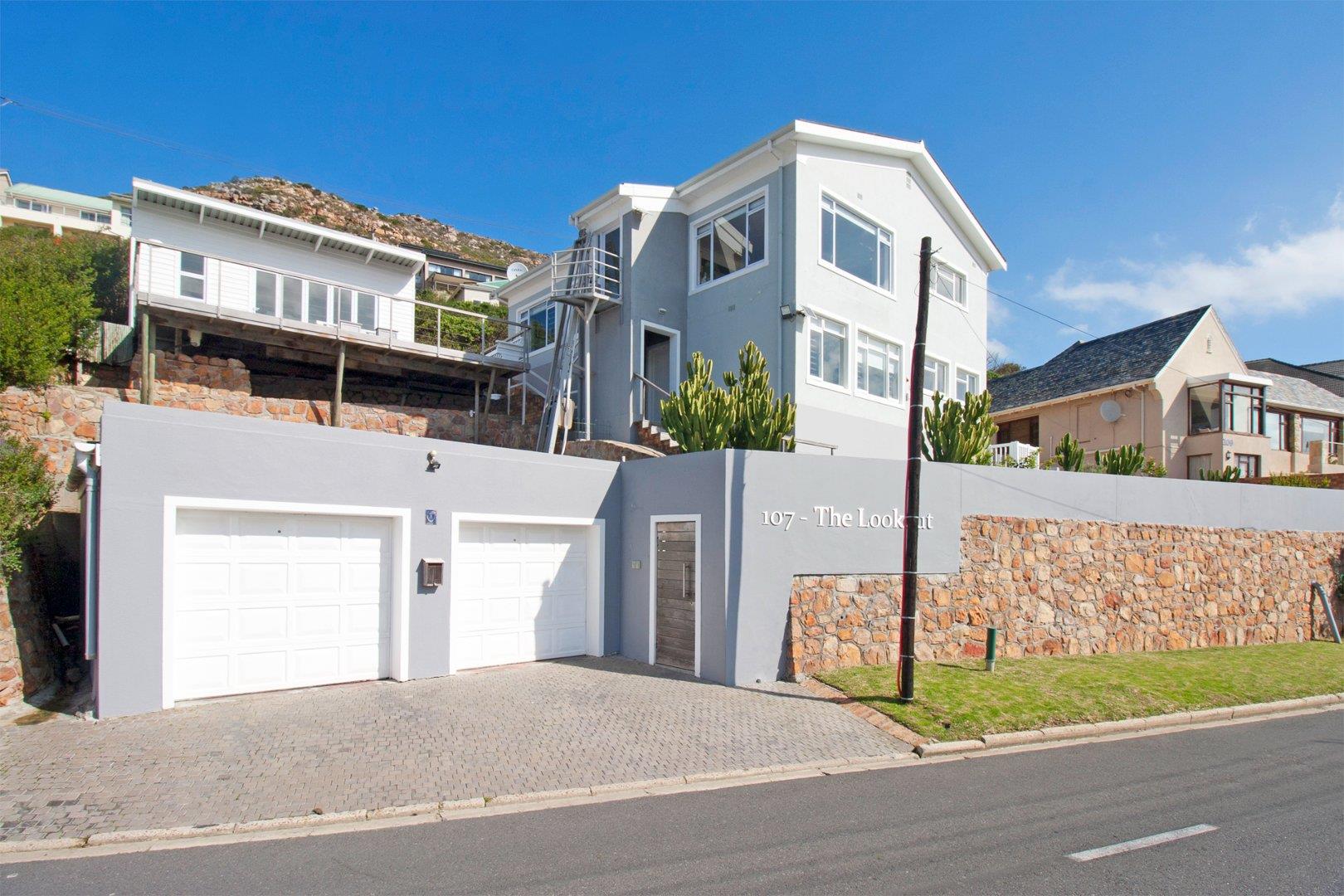 3 Bedroom House to rent in Fish Hoek - 107 Highway Street - P24-114776625