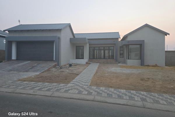 This brand new property is situated at woodhill, bendor, just a stone throw from mall of the north, comprising 4 bedrooms, two full ...