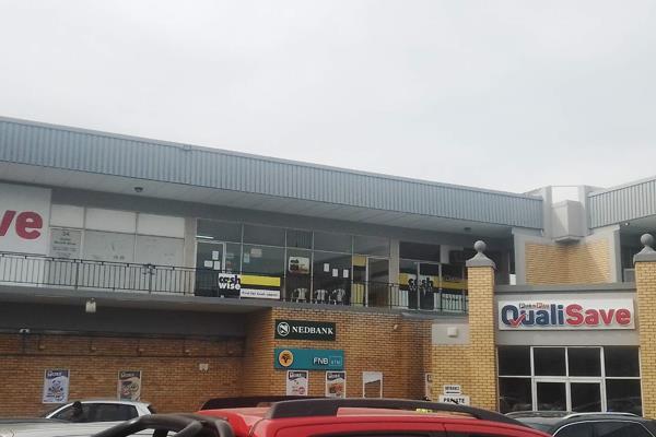 Busy Commercial Road Centre. This unit on the first floor above Pick n Pay has easy ...