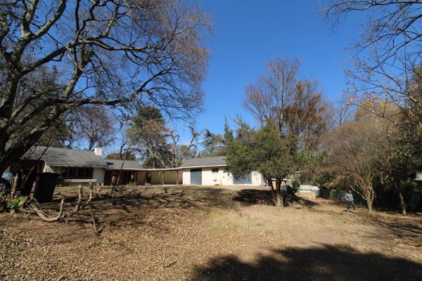 A private and serene location in Bryanston. This desirable stand with a newly installed Borehole situated at the end of a panhandle ...