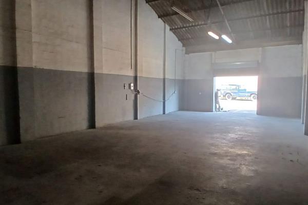 Discover an exceptional opportunity to lease a compact yet highly functional industrial unit in Queensburgh, offering approximately ...