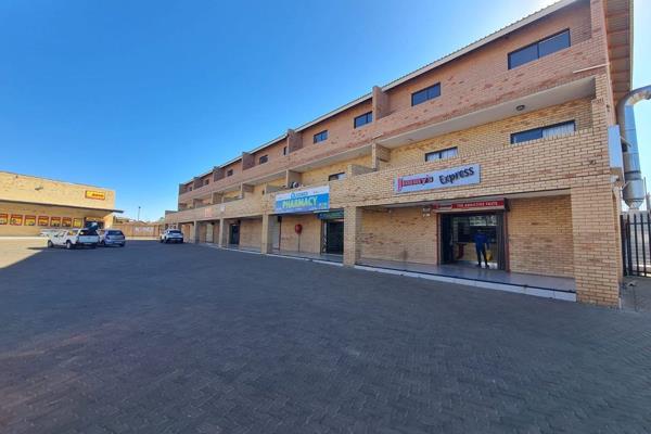 8 flats 2 x bedroom and 1 x bathroom

1 x 3 bedroom  and 2 bathroom unit remaining.

This unit comprises of 2 stories and has shops ...