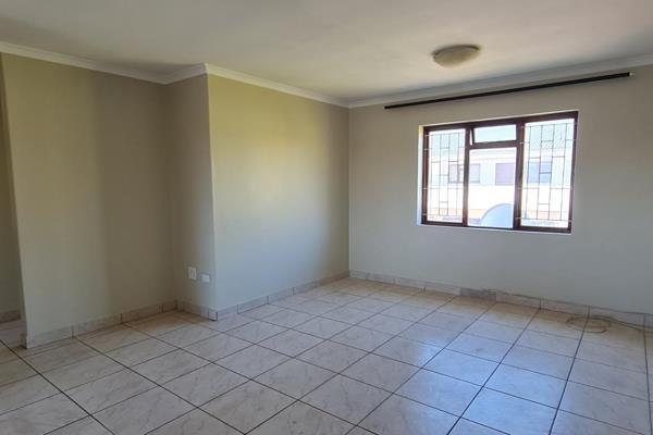 **MONDEON**
Strand Central - 2 Bed, 1 bath, 1st floor, R8,500p/m

2 x Bedrooms with built in cupboards
1 x Bathroom with toilet  ...