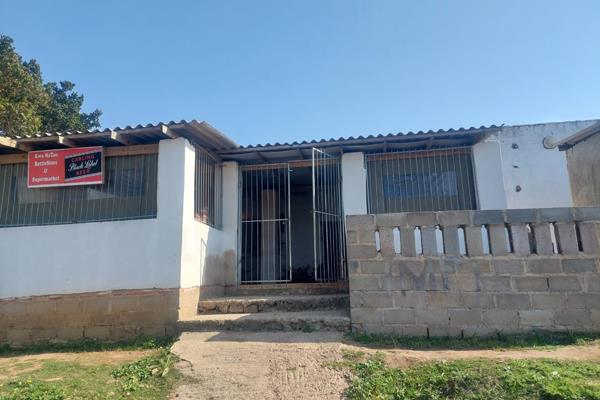 This property is situated just a few minutes off the main road. Ideal  property investment awaits you in Umgababa. Property can use a ...