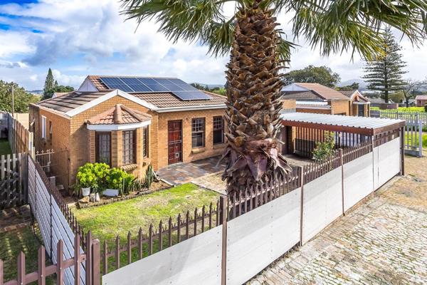 52 C JACARANDA, PROTEA HEIGHTS, BRACKENFELL

Neat townhouse with 3 bedrooms (built in ...