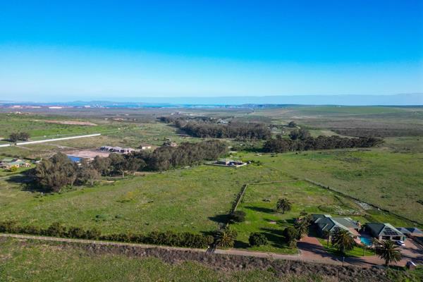 Exclusive Sole Mandate.

Discover an exceptional investment opportunity with this 8.4-hectare piece of prime land located just ...