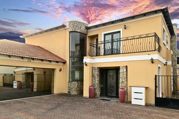 This stunning 4-bedroom inclusive of a flatlet, 3-bathroom home in Silver Wood Estate, Centurion, is a masterful blend of modern ...