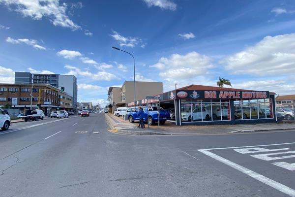 Discover this exceptional commercial property situated on the bustling Voortrekker Road ...