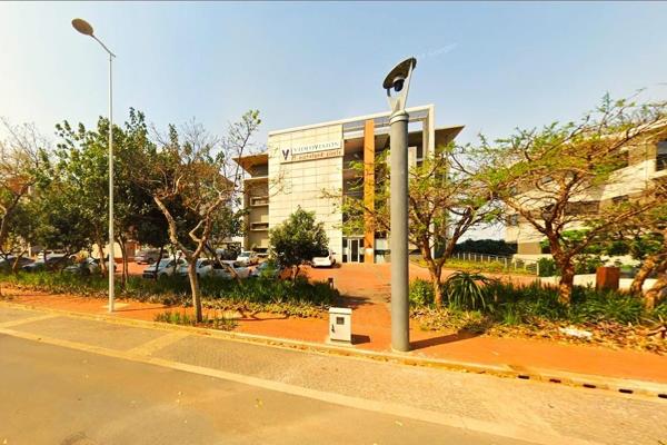 This ground floor office situated in Umhlanga Ridge has 4 large offices, reception area, kitchen and toilet.
A communal braai area.
6 ...