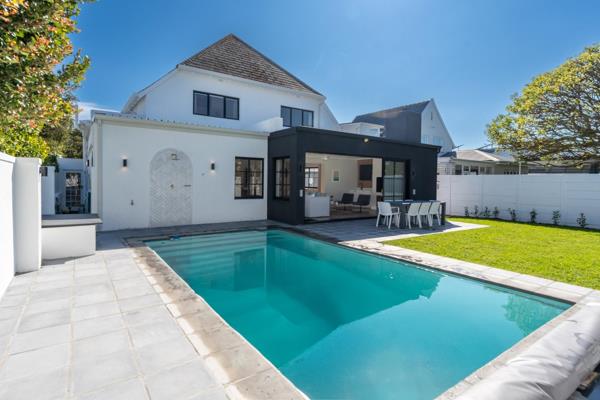 Proud and honoured to present this absoluetly stunning and newly renovated home in the forever popular neighbourhood of Rondebosch. ...