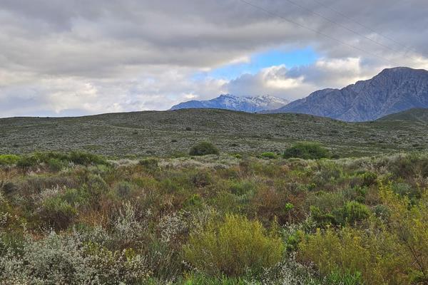 This unique, beautiful piece of land , nestled amidst the serene countryside in the Nuy Vale, between Worcester and Robertson on the ...