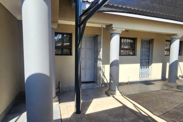 This Magnificent Property In The SE Area is Now For Sale?

13 Units In Total

10 Bachelors Units 
2 x 1 Bedroom Unit 
1 x 2 ...